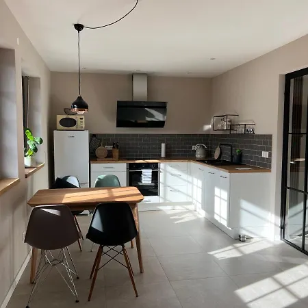 Lägenhet Neubau Im Loft-stil Mit Grosser Terrasse